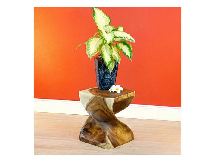 Kinaree Beistelltisch Suar Holz Beistelltisch TWIST, Naturprodukt, Farbauswahl, Akazie Massivholz, Unikate