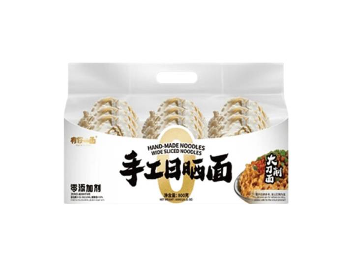HUI JI Youniyimian Handgemaakte Noedels (Breed Gesneden Noedels) 800 g