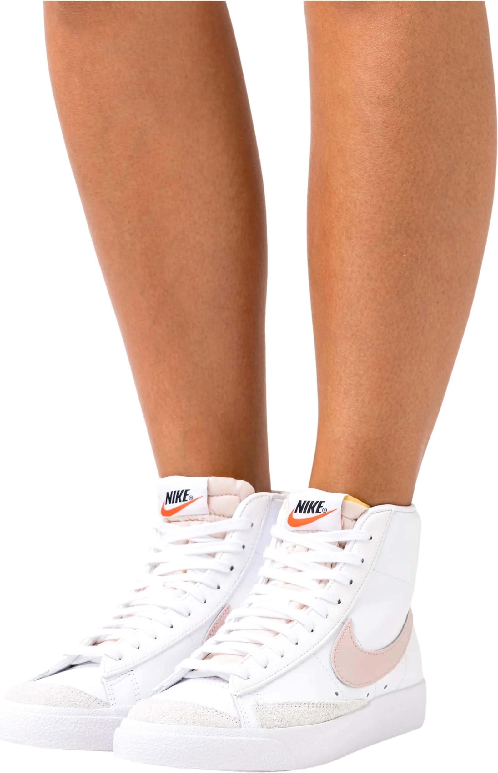 Nike Sneakers CZ1055-118 in White color size 40