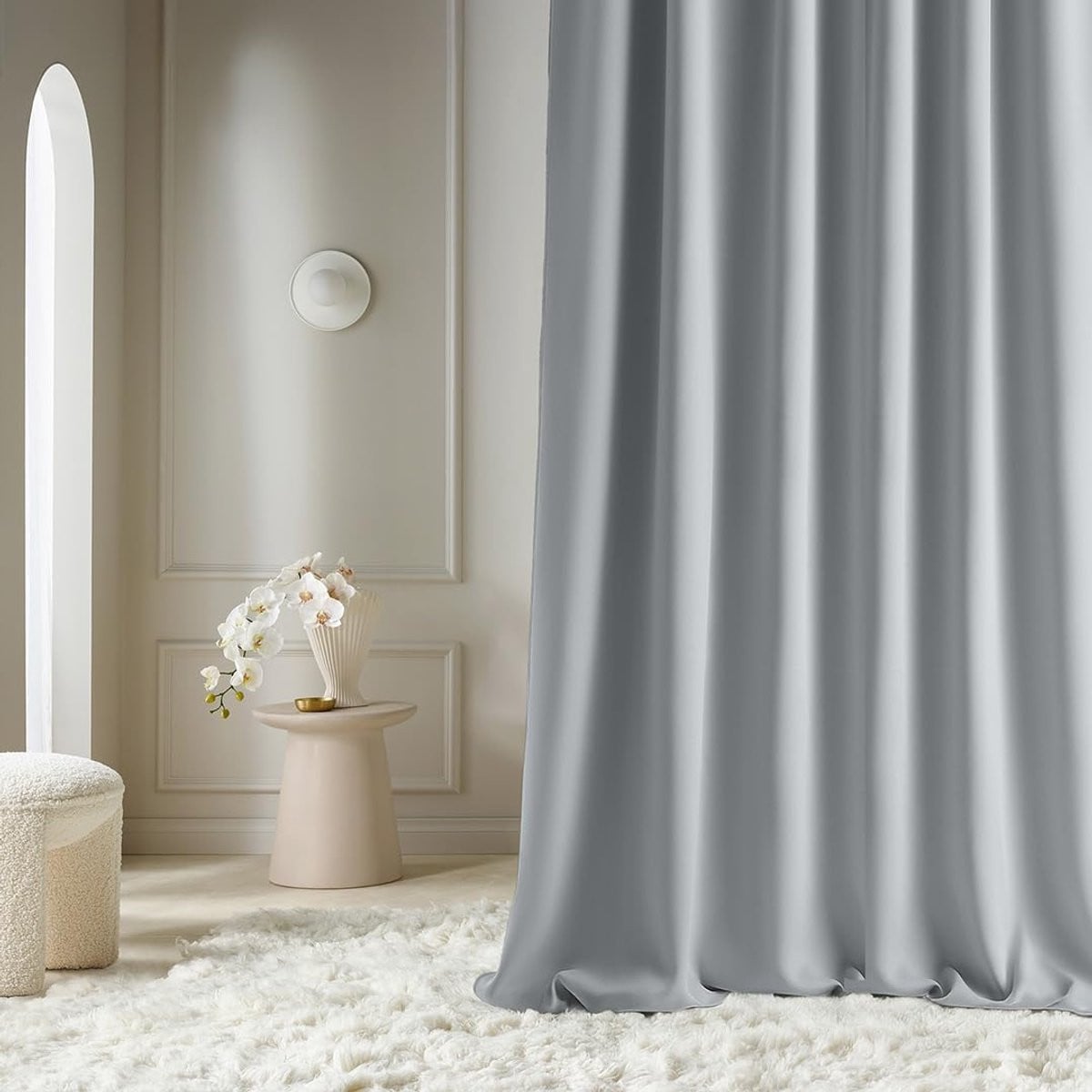 SnelShoppen Aura Blackout Gordijn met Zilveren Oogjes, Lichtgrijs, B/H: 140 x 230 cm