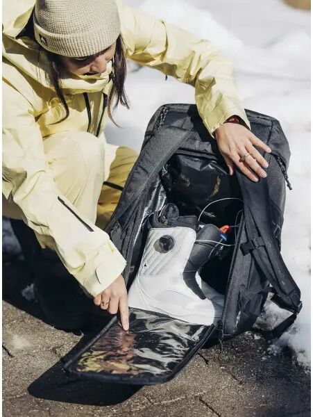 Burton Gig Boot 48L Rucksack (True Black)