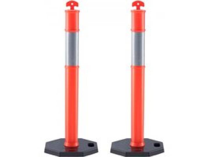 VEVOR Poteau de Signalisation 2PCs Poteau de Délimitation sur Socle en Caoutchouc Cône de Signalisation avec Bande Réfléchissante pour Contrôle de Circulation Foule Chantier Parking Orange et Argenté