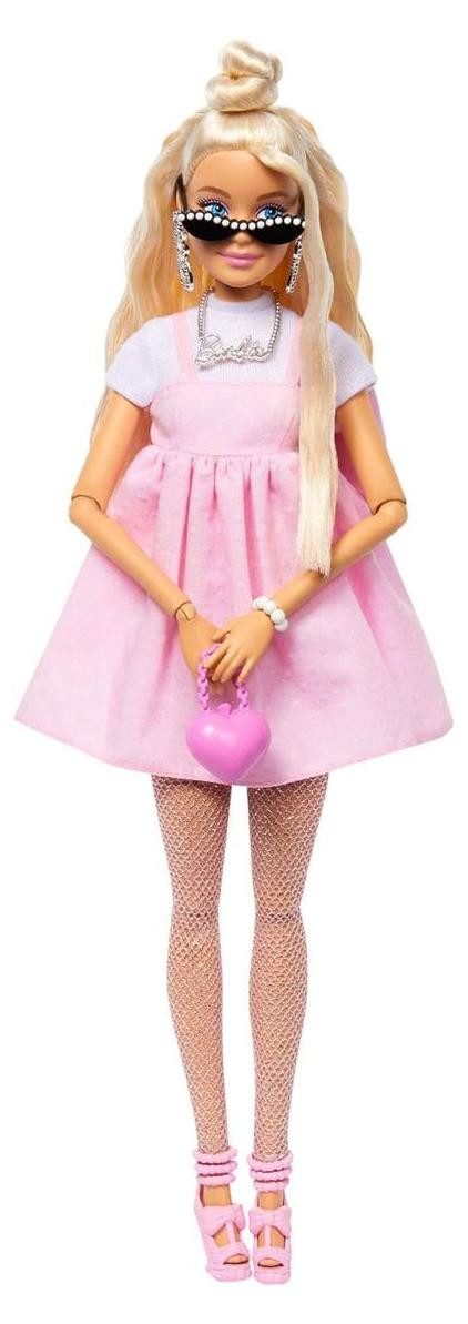 Mattel Barbie Deluxe Style Blonde Pop in #3 Barbiecore Outfit met Pastelroze Jurk