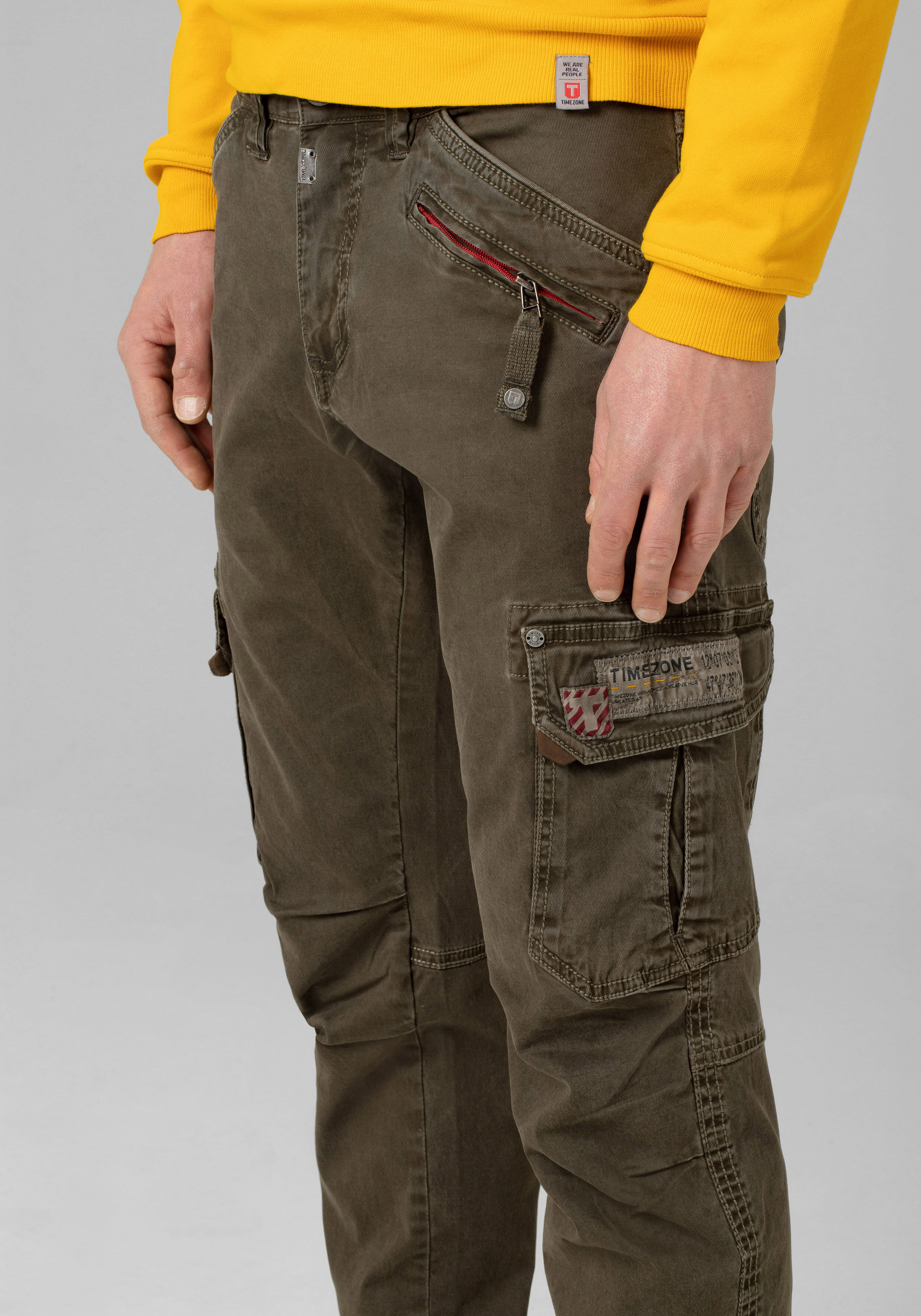 Cargohose TIMEZONE "Regular RogerTZ", Herren, Gr. 33, Länge 32, grün, 98% Baumwolle 2% Elastan, normal, Hosen Cargohose grün 33, Länge 32