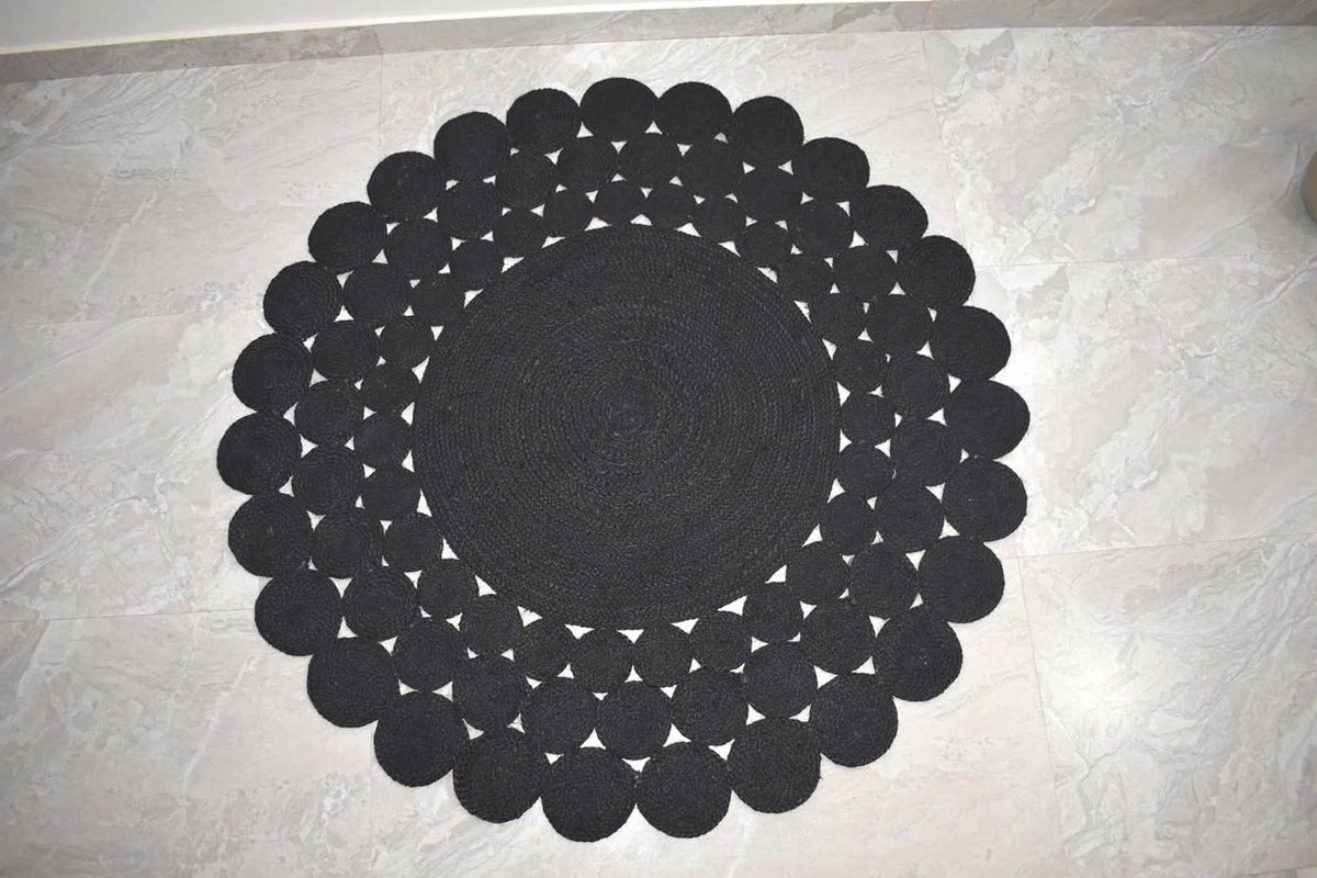 Handgeweven rond jute vloerkleed in boho stijl