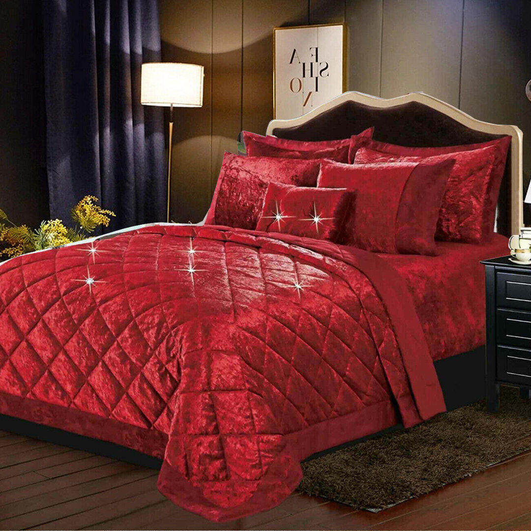 Canora Grey Stodghill Velvet Bedspread Red Daybed