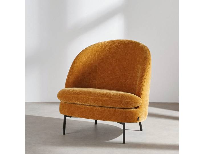Fauteuil en tissu texturé ocre