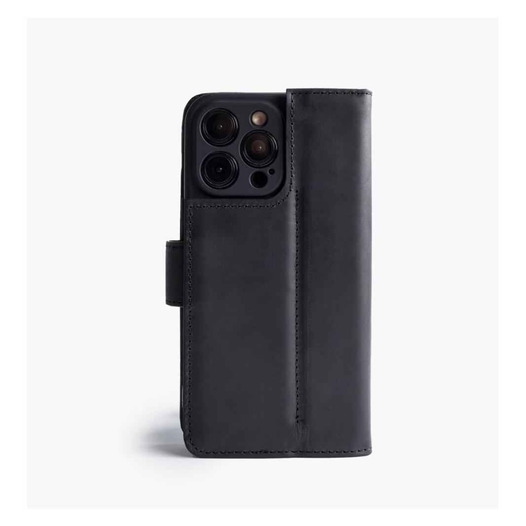 Wachikopa Alte klassische Hülle iPhone 16 (Apple iPhone 16) (G-552857)