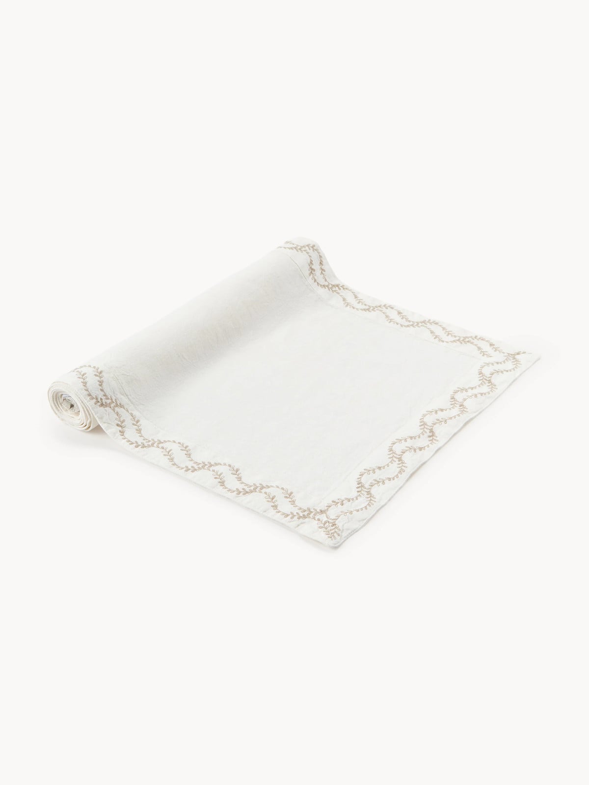 Westwing Collection Handgeborduurde tafelloper Ivy van gewassen linnen