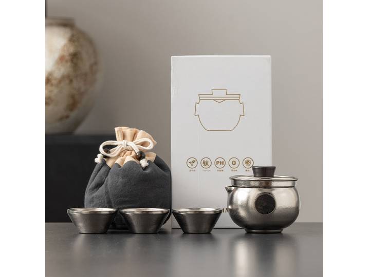Ensemble de thé Gongfu portable en titane pur de qualité supérieure, 1 théière 3 tasses, théière isolée à double paroi, vaisselle à thé artisanale pour l'extérieur