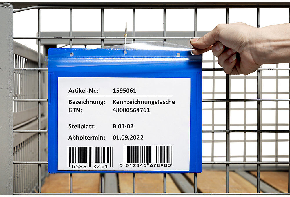 kaiserkraft Beschriftungstaschen mit Aufhängelochung, Querformat DIN A5, mit Schutzklappe, blau, VE 50 Stk