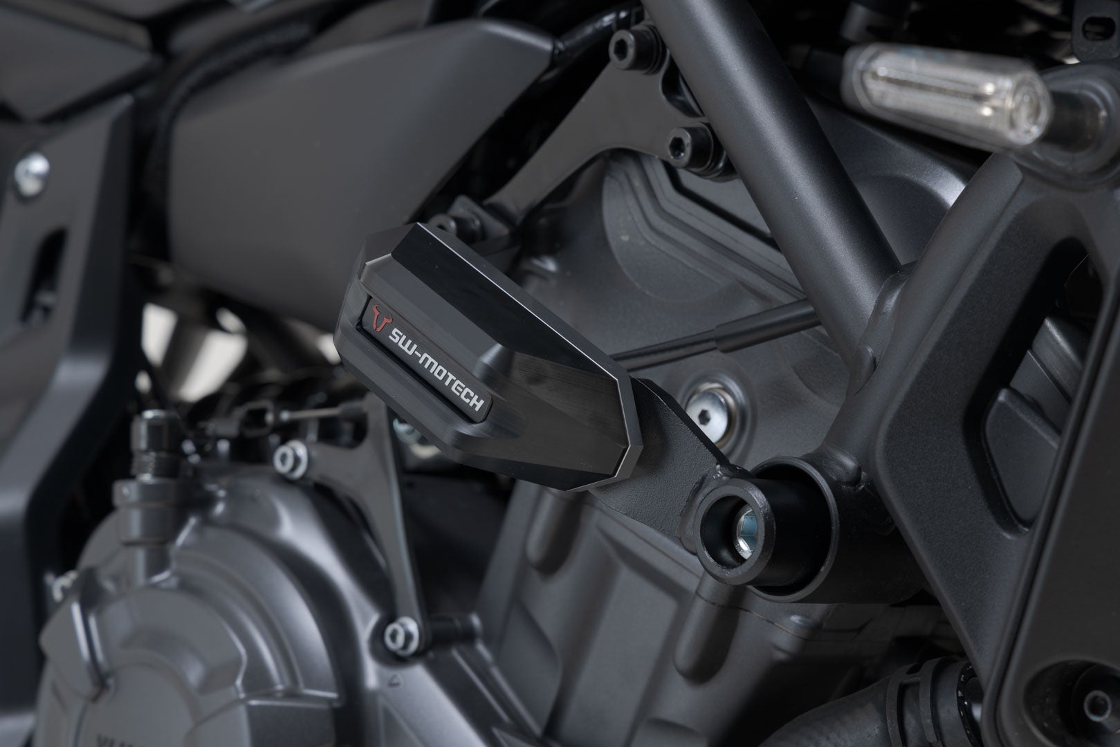 SW-Motech Sturzpad-Kit - Schwarz. Yamaha MT-07 (14-) / MT-07 Tracer (16-). STP.06.590.11101/B