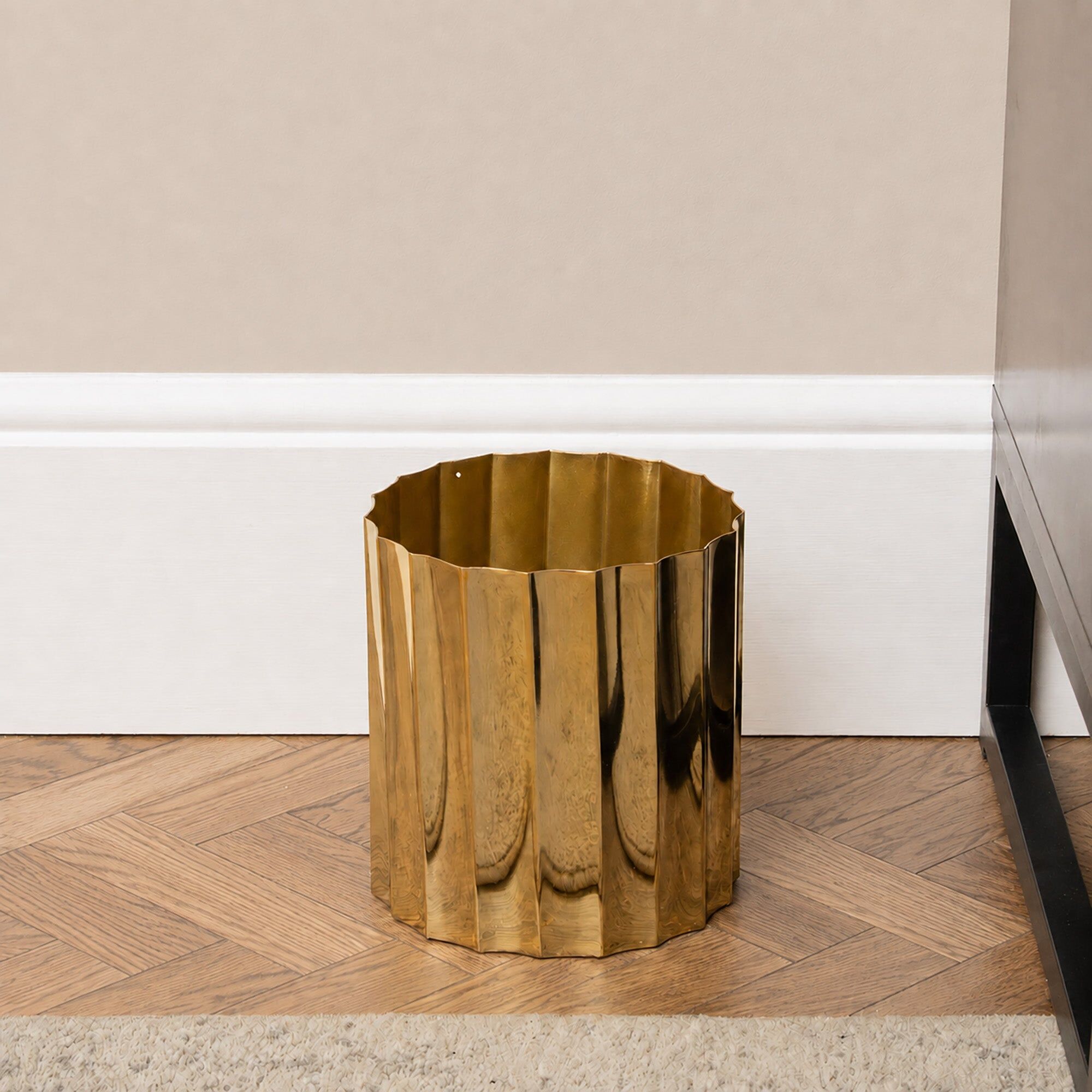 Shiny Gold Metal Fluted Planter Pot / Waste Bin - 15cm x 16cm Metal