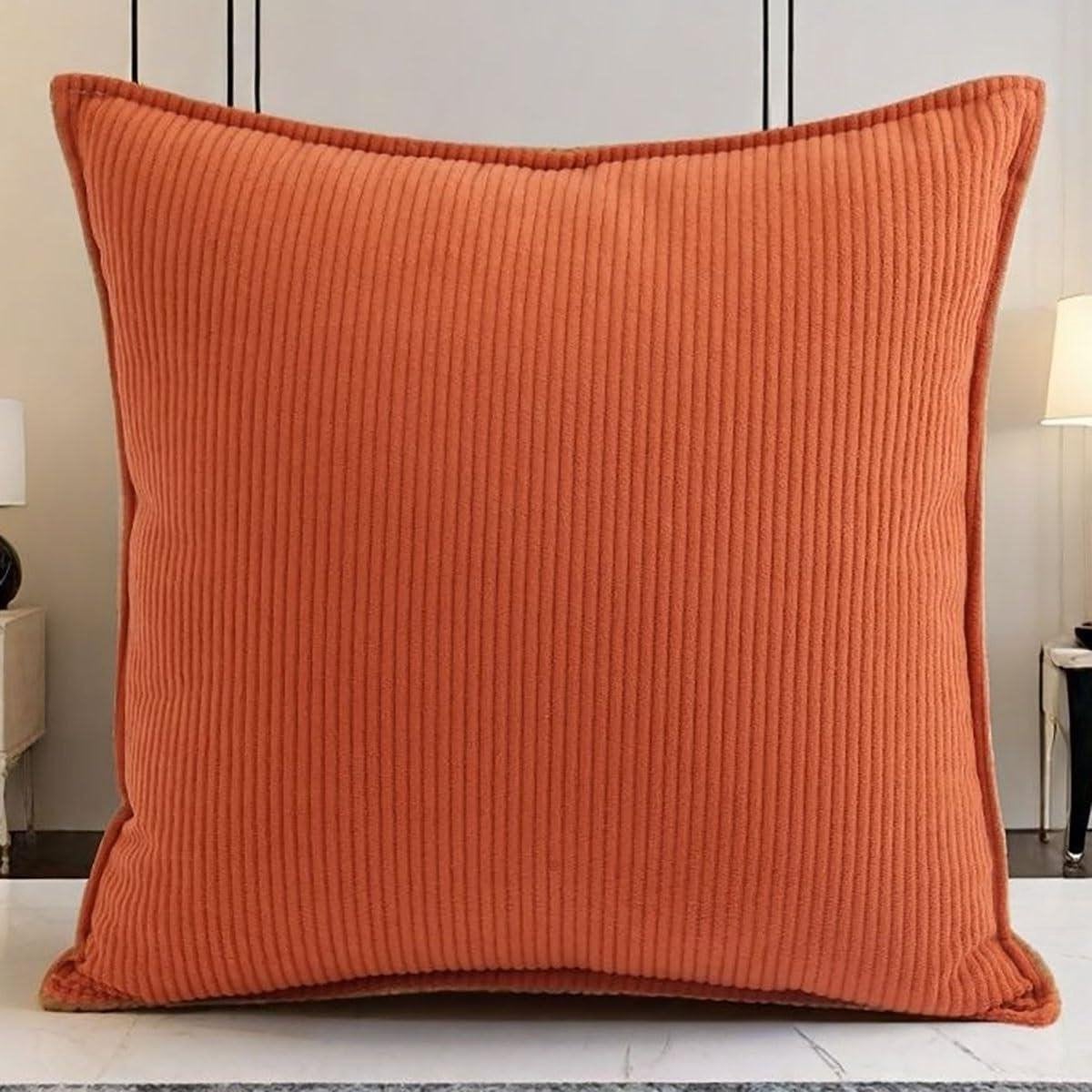 Oranje kussenhoes van zachte corduroy stof, 40 x 70 cm