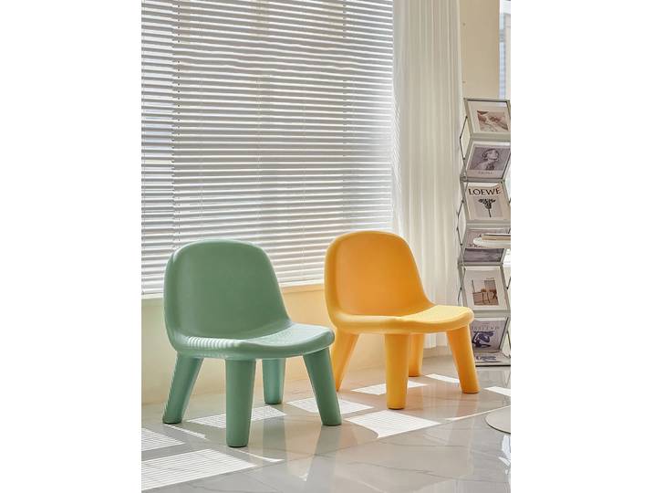 Chaises à café en plastique de design nordique, chaise de loisirs légère et luxueuse avec dossier pour salon, chaise de salle à manger imitation cachemire