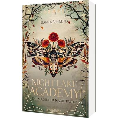 Night Lake Academy – Die Magie der Nachtfalter (Night Lake Academy 1), Taschenbuch von Bianka Behrend, arsedition, 978-3-8458-6091-6