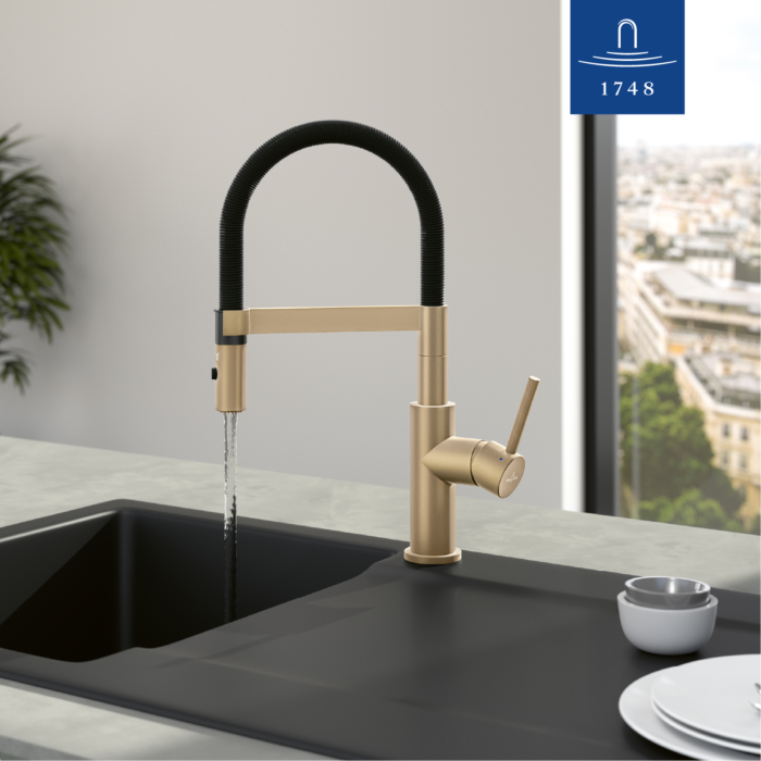 Villeroy und Boch Steel Expert Compact Küchenarmatur 92730023 Umstellung Strahl/Brause, gold schwarz