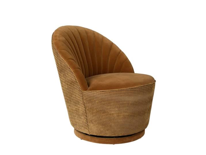 Fauteuil en velours ocre foncé