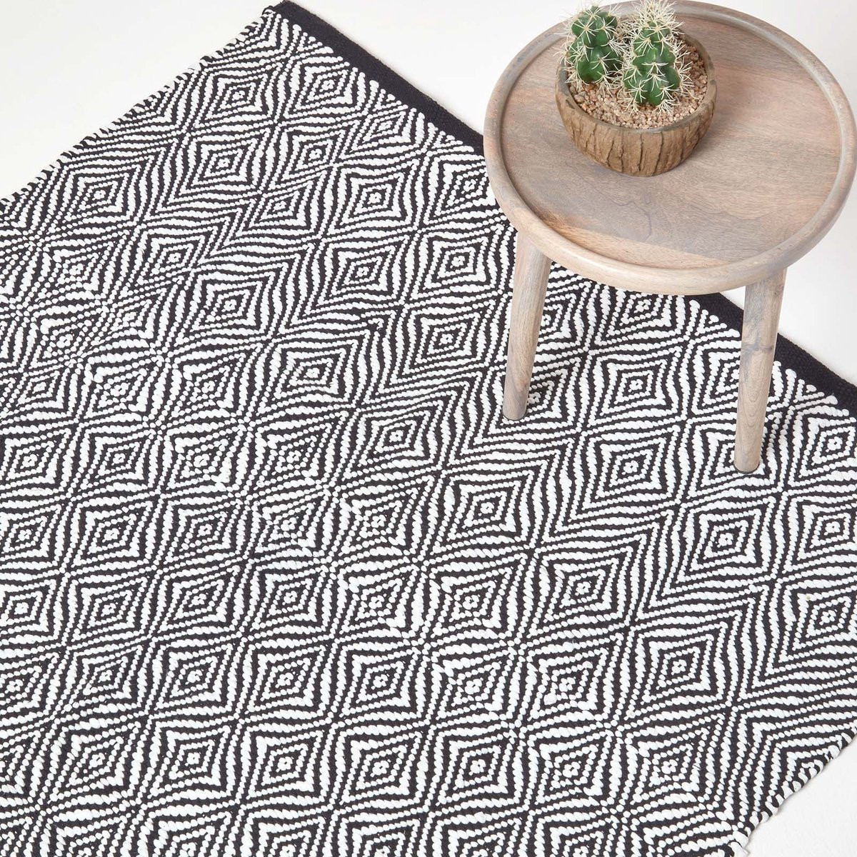 Homescapes Trance geweven tapijt met zwart-wit geometrisch patroon, 160 x 230 cm