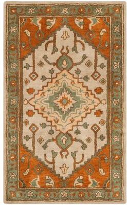 SAFAVIEH Handmade Heritage Krissy Traditional Oriental Wool Rug