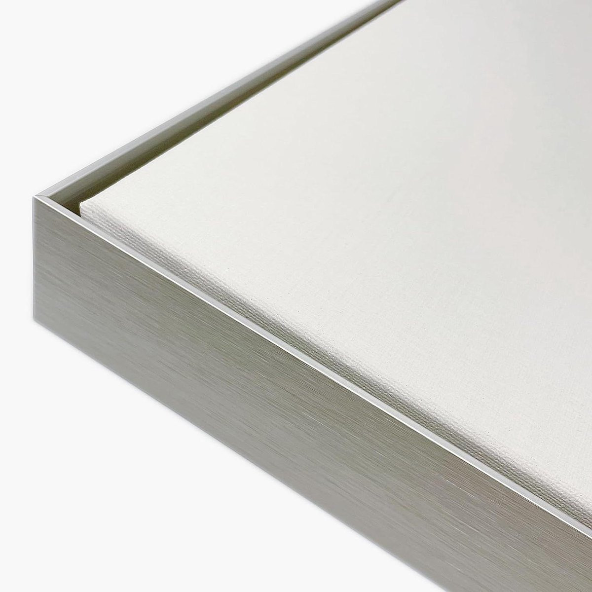 Canvas Drijframe Schilderijlijst Zwevend Frame Aluminiumlegering Geborsteld Zilver 18x24 inch