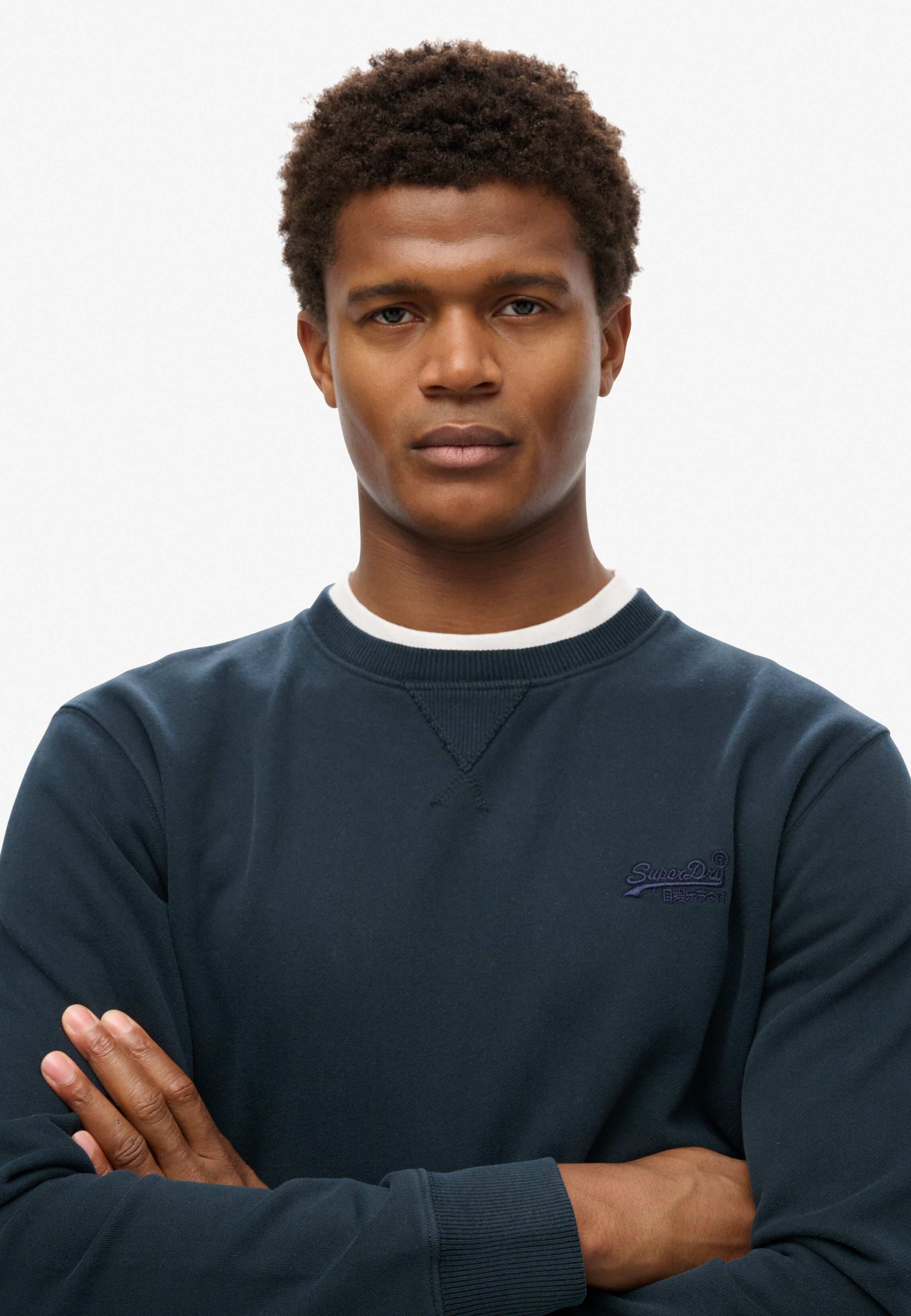 Sweatshirt SUPERDRY "ESSENTIAL LOGO CREW SWEATSHIRT", Herren, Gr. L, blau (eclipse navy), Sweatware, Obermaterial: 80% Baumwolle, 20% Polyester, unifarben, loose fit normal, Rundhals, Rippbündchen, Sweatshirts Sweatshirt, Baumwollmischung, loose fit eclip