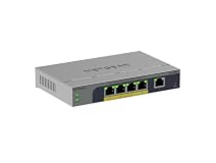 NETGEAR Smart Switch manageable Easy Gigabit Ethernet 5 Ports avec PoE+ - avec 4 Ports PoE+ 63 W, sans Ventilateur, Montage sur Un Bureau ou au Mur (GS105EP)