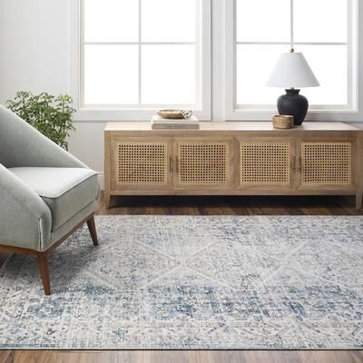 Livabliss Ingle Traditional Medallion Area Rug