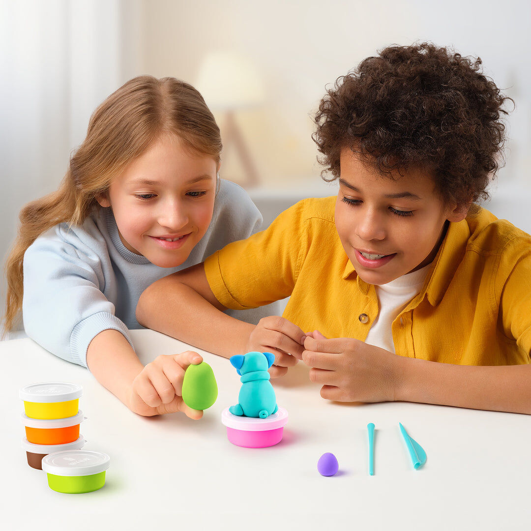Hey Clay Dog Story 15-Can Air-Dry Clay Set for Kids - Includes 10 Colours, 6 Dog Characters, Air-Dry, Non-Toxic