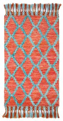 SAFAVIEH Handmade Sahara Gulmira Silk Tassel Rug