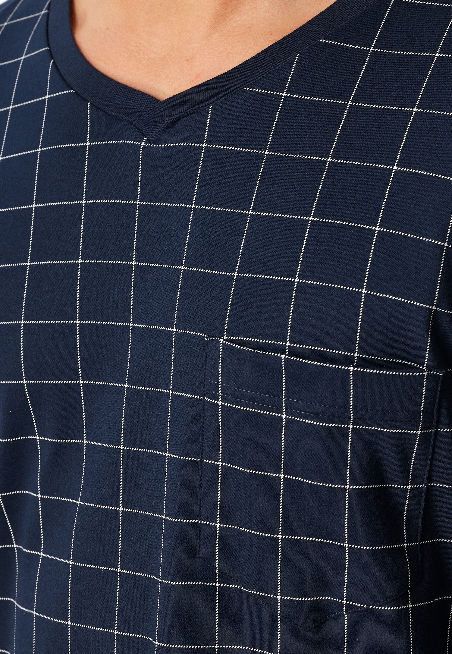 Nachthemd SCHIESSER "Fine Interlock", Herren, Gr. 58, N-Gr, Langarm, Interlock, blau (804, nachtblau), Interlock, Obermaterial: 100% Baumwolle, kniefrei, V-Ausschnitt, Kleider Nachthemd, V-Ausschnitt und Brusttasche, kariert 804, nachtblau 58, N-Gr, Langa