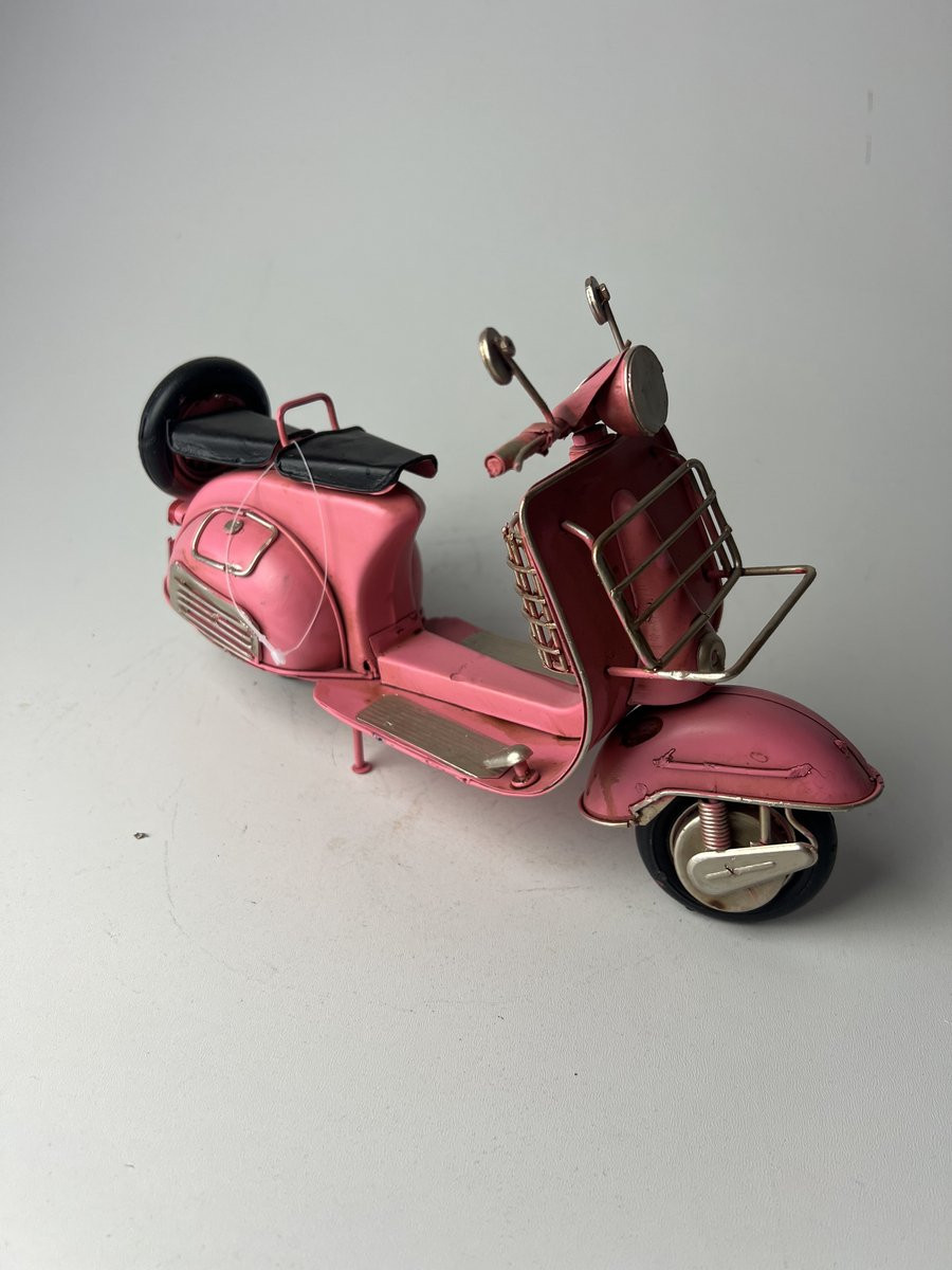 Vespa Metaal met mand roze