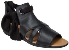 Women's The Annika Shootie by Comfortview in Black (Size 8 M)