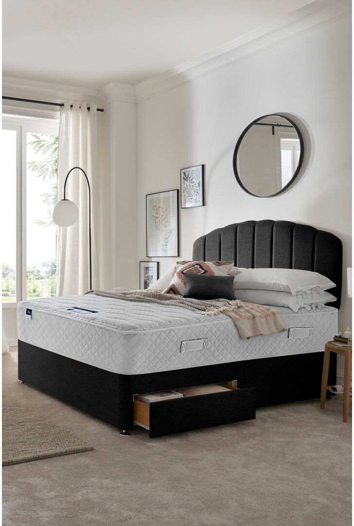 Silentnight Gel Range Miracoil Gel Mattress - Medium Kingsize (5')