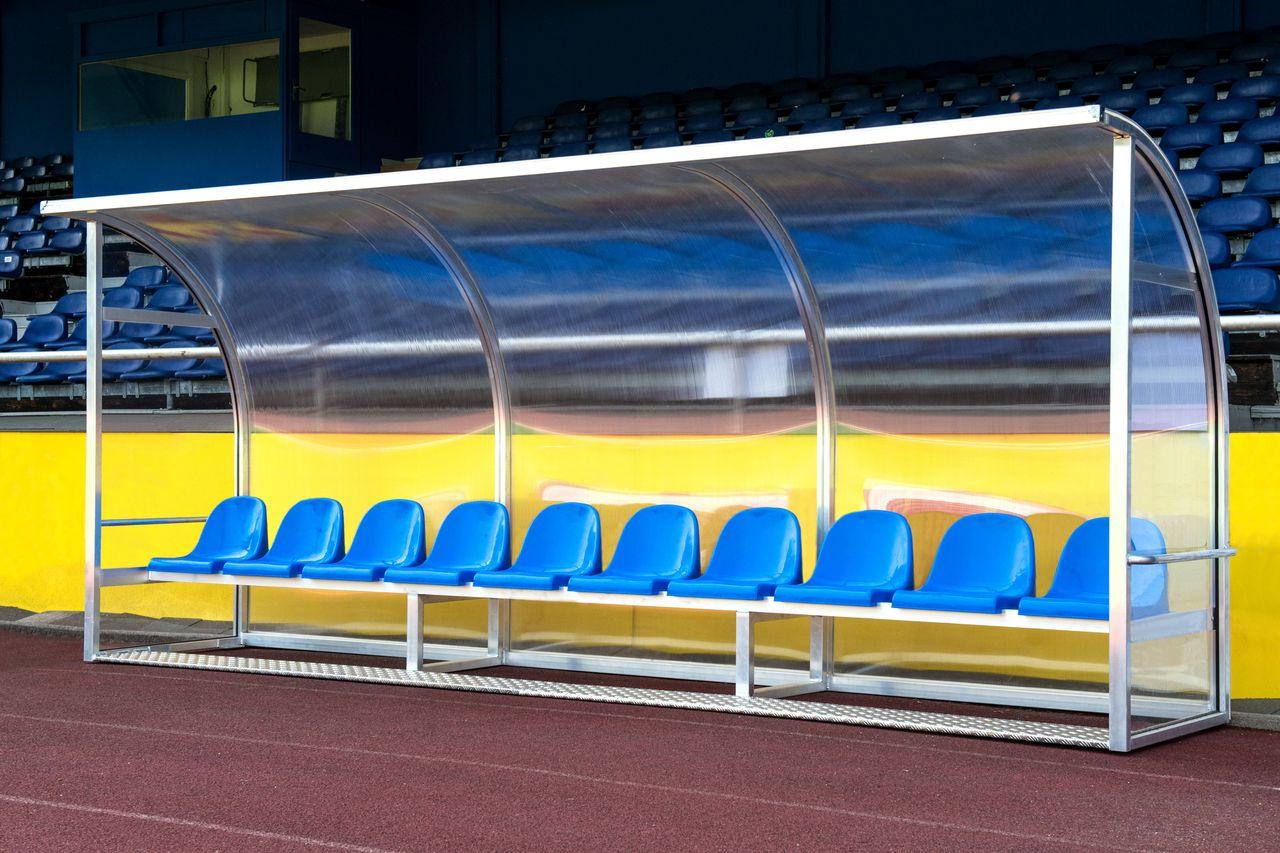 Spielerkabine Champion 5 Meter Sitzschalen weiß