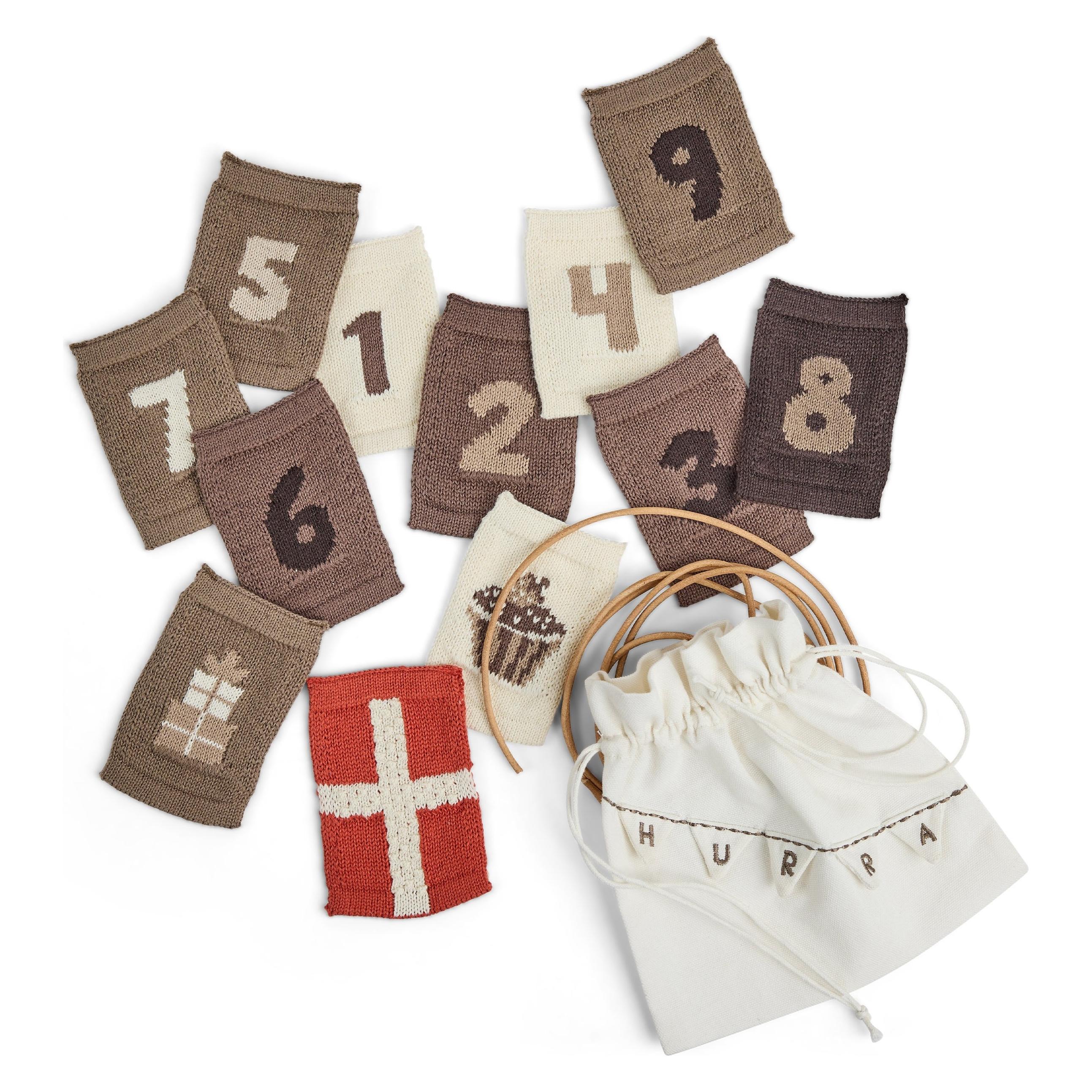 Smallstuff - Birthday 1-9, cake, flag, present and leather string in fabric bag - Natural - 11x7 cm (0022-02)