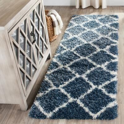 SAFAVIEH Montreal Shag Ucha 2-inch Thick Rug