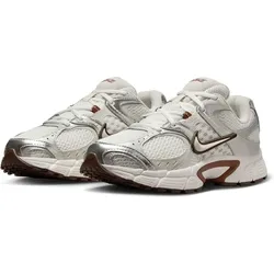 NIKE V5 RNR Sneaker Damen 102 - sail/lt orewood brn-fauna brown-phantom 42.5