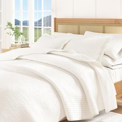 Linery & Co. Detailed Channel Stitch Quilt Set With Shams