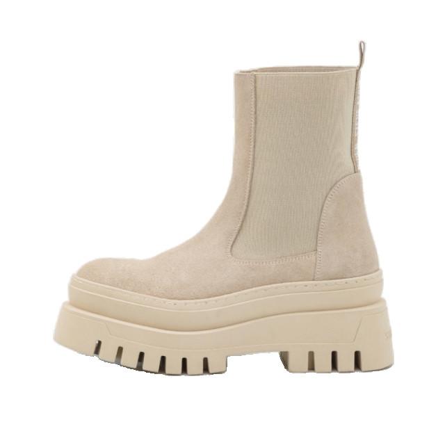 Steve Madden Cassandra bootie suede