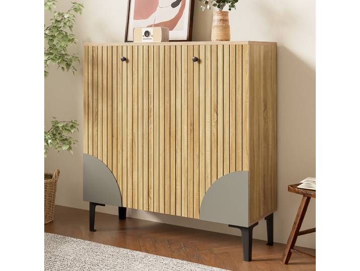 Armoire à chaussures moderne en bois optique avec trois portes, armoire de couloir avec cadre noir, structure verticale et décoration grise