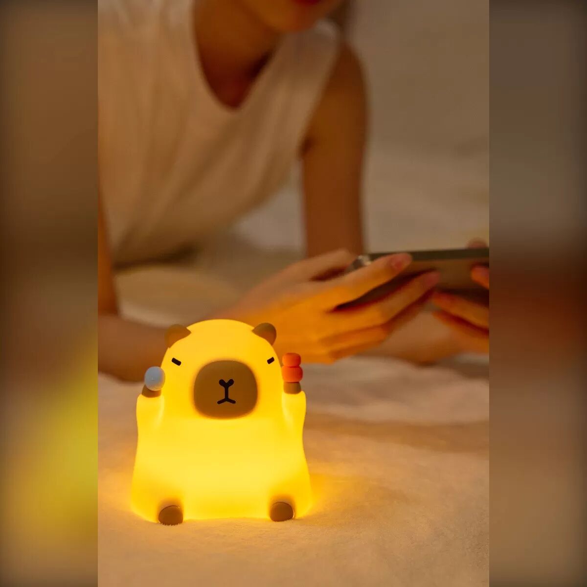 INF Capybara Nachtlicht – Weiches Silikon, Wiederaufladbar, Warmes Nachttischlicht für Kinder und Kinderzimmer