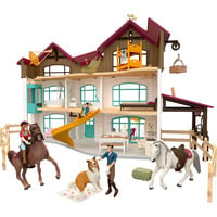 Horse Club Lakeside Villa & Paddock, Spielgebäude