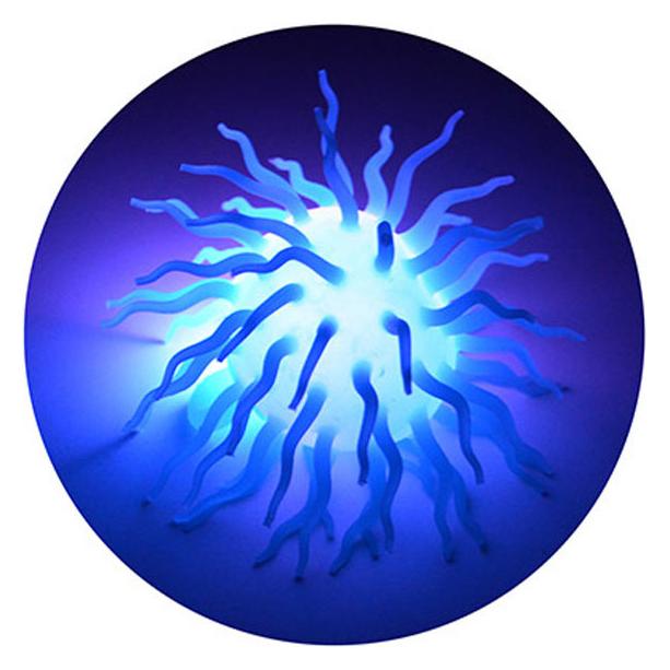 Sombo Spike Fluffy Ball mit Licht (Zufallsmodell) (24442)