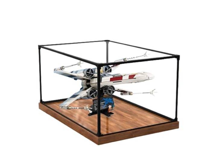 TRUSTFAR Acryl staubdichte Vitrine entworfen für LE-GO 75355 X-Wing Fighter Bausteinmodell, transparente Box, Displaybox kompatibel mit Le-go 75355. (kein Modell) (Basis aus Legierungsholz)