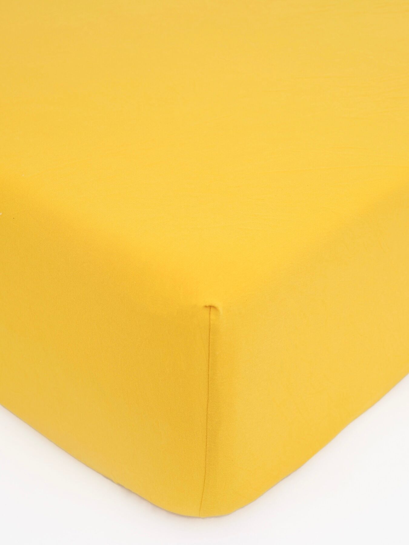 MKLuzkoviny.cz Jersey prostěradlo Classic 200 × 200 cm - hořčicová