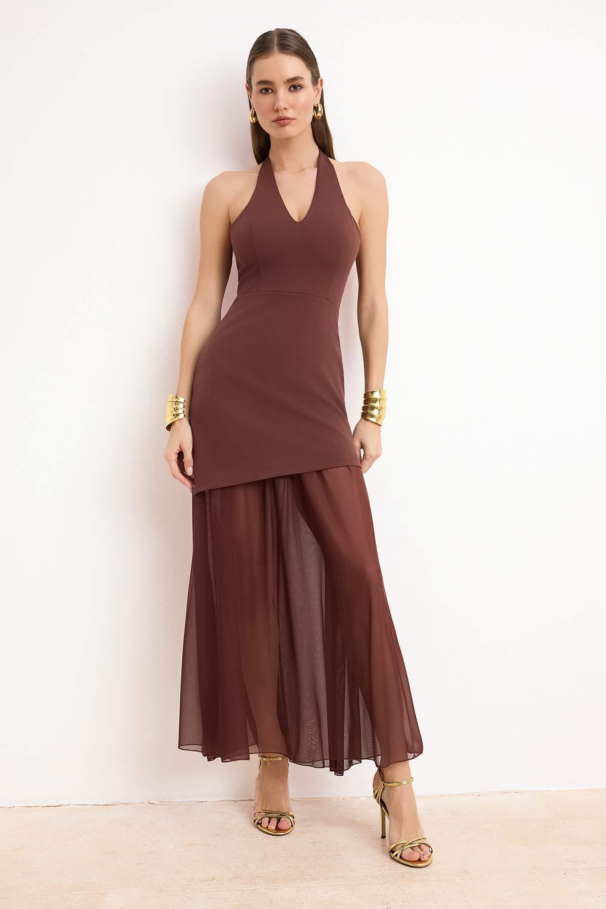 Braunes, flaches, ärmelloses Maxikleid für Damen, ideal für Abschlussfeiern, Abiball und Abendveranstaltungen