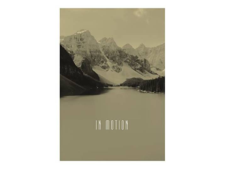 Komar Word Lake In Motion Sand – Taille : 50 x 70 cm Impression (sans cadre) – Pure Boutique