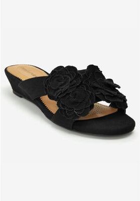 Women's The Carmen Slip On Mule by Comfortview in Black (Size 9 M)