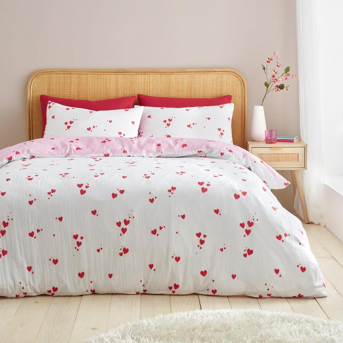 Seersucker Hearts Dekbedovertrekset Wit/Rood - Luxe King Size Beddengoed met 2 Kussenslopen - 220 x 230 cm